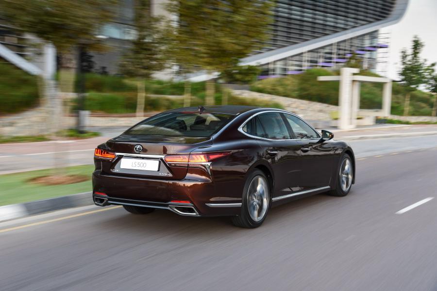 Lexus LS500 2018 года  (ZA) (фото 10 из 46)